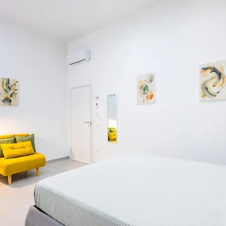 Montesanto Ventidue 3* Naples